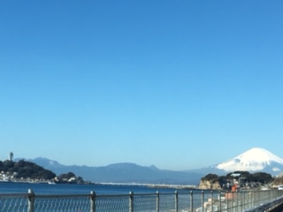 江の島と富士山